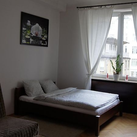Krucza By Rental Apartments Warszawa Exteriör bild