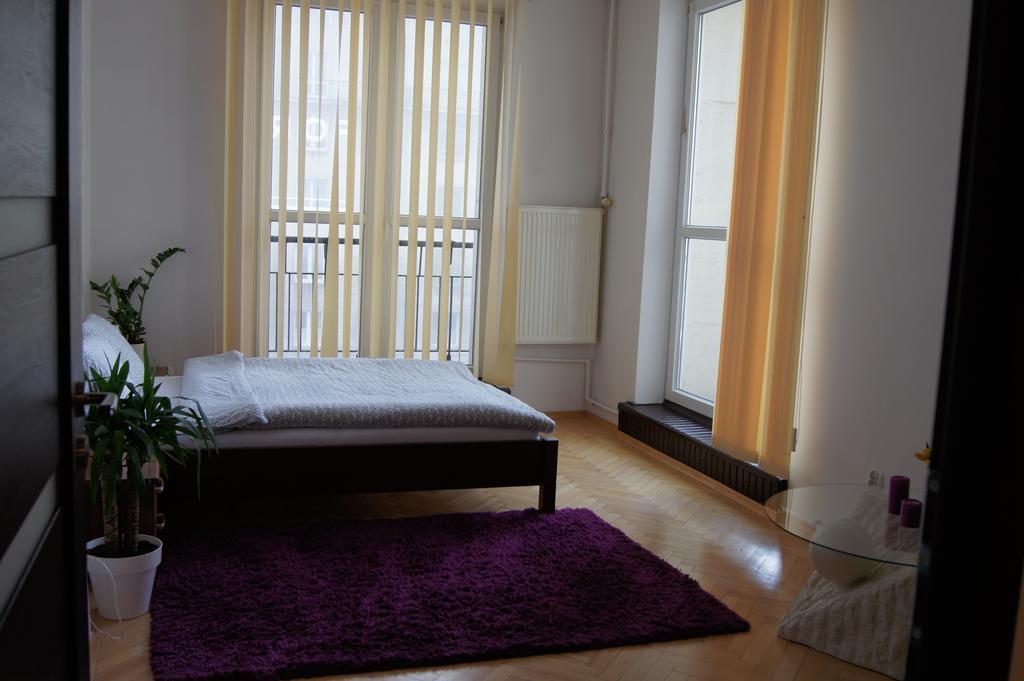 Krucza By Rental Apartments Warszawa Exteriör bild