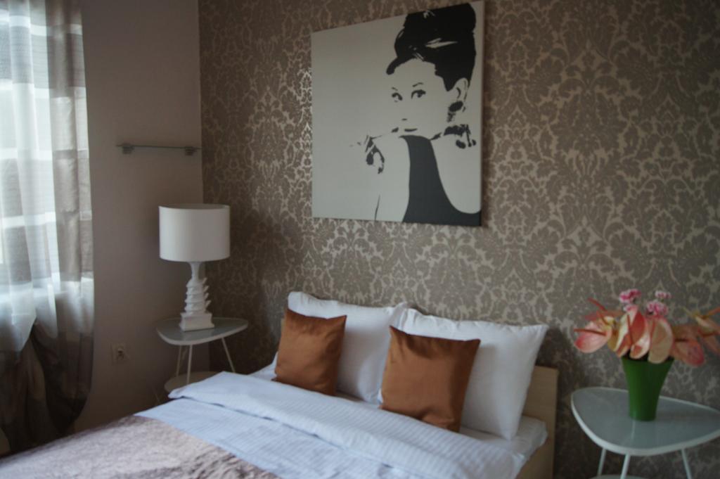 Krucza By Rental Apartments Warszawa Exteriör bild